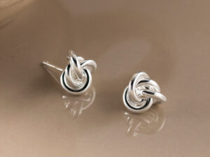 Nola Knot – Øreringe