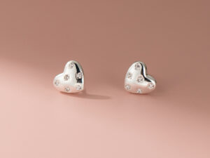 Amora Spark – Hjerteøreringe