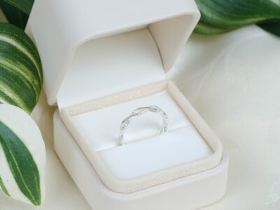 Sølv ring – Elysian Twine i 925 sterlingsølv fra Ginny De Luxe