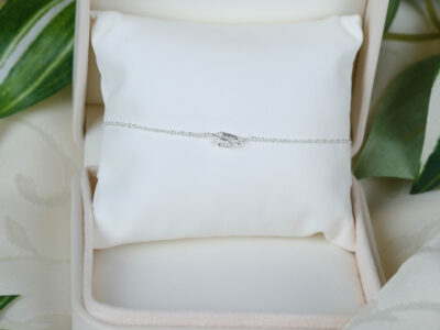 Aurelia Leaf
