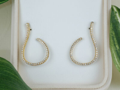 Curved Elegance