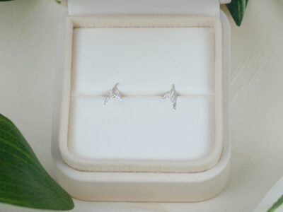 Leaf Studs