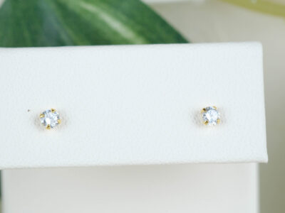 Simplicity Studs